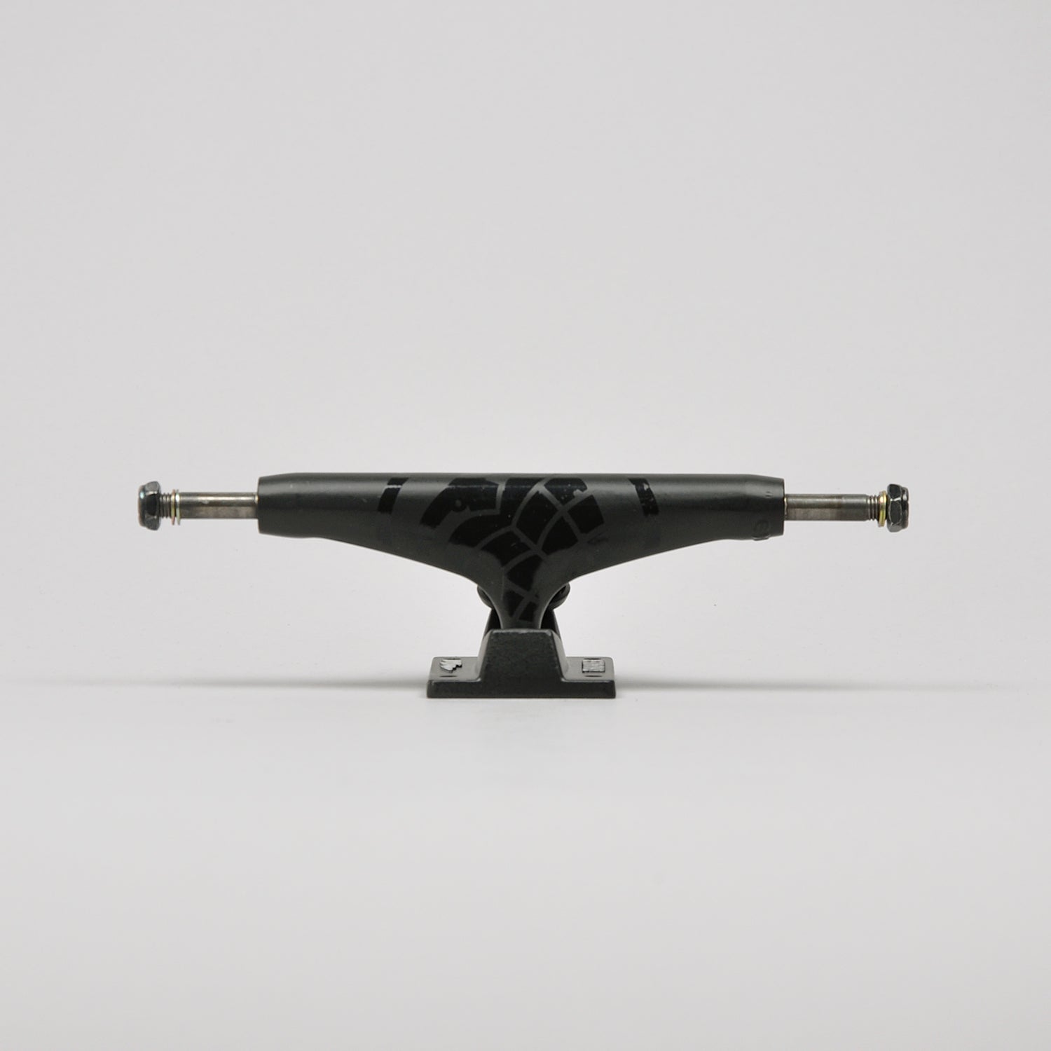 Thunder Sonora Black trucks | Beyond